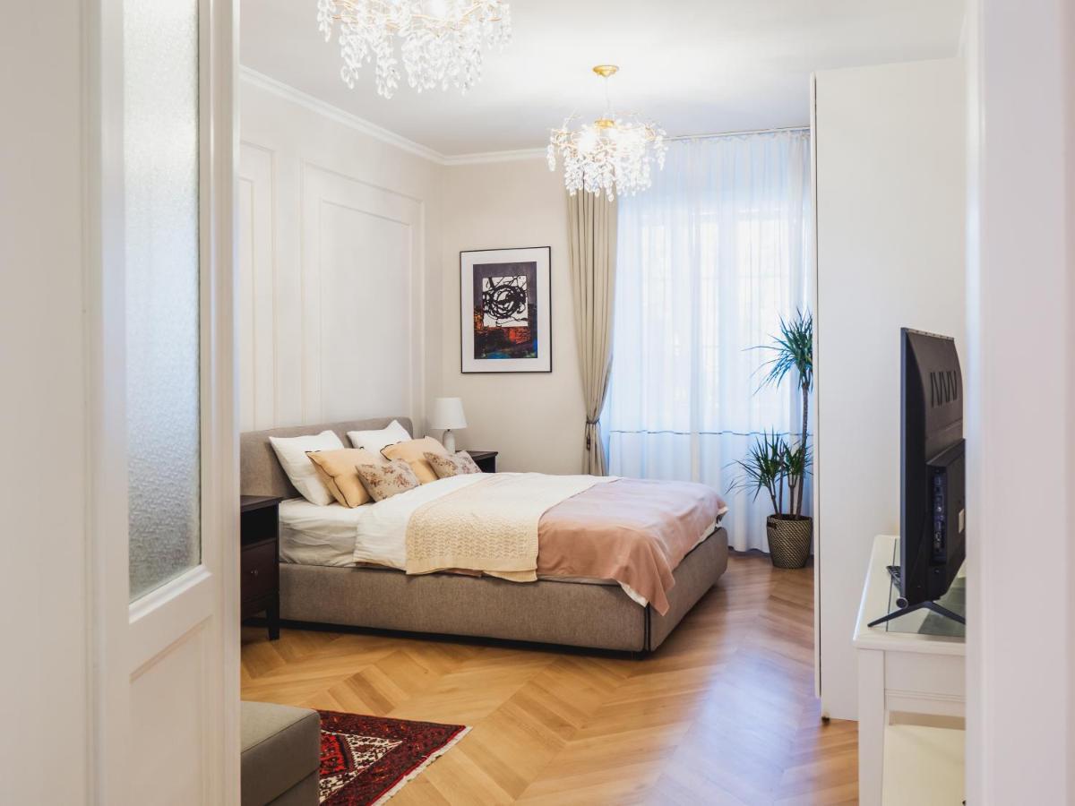 Downtown Beauty Twins Apartment ซาเกร็บ ภายนอก รูปภาพ